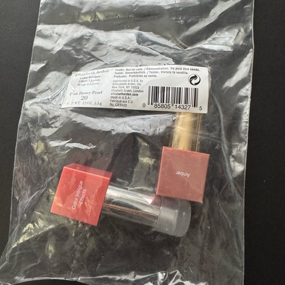 Elizabeth Arden Lipstick duo Exceptional and Color Intrigue Effects - Picture 5 of 6